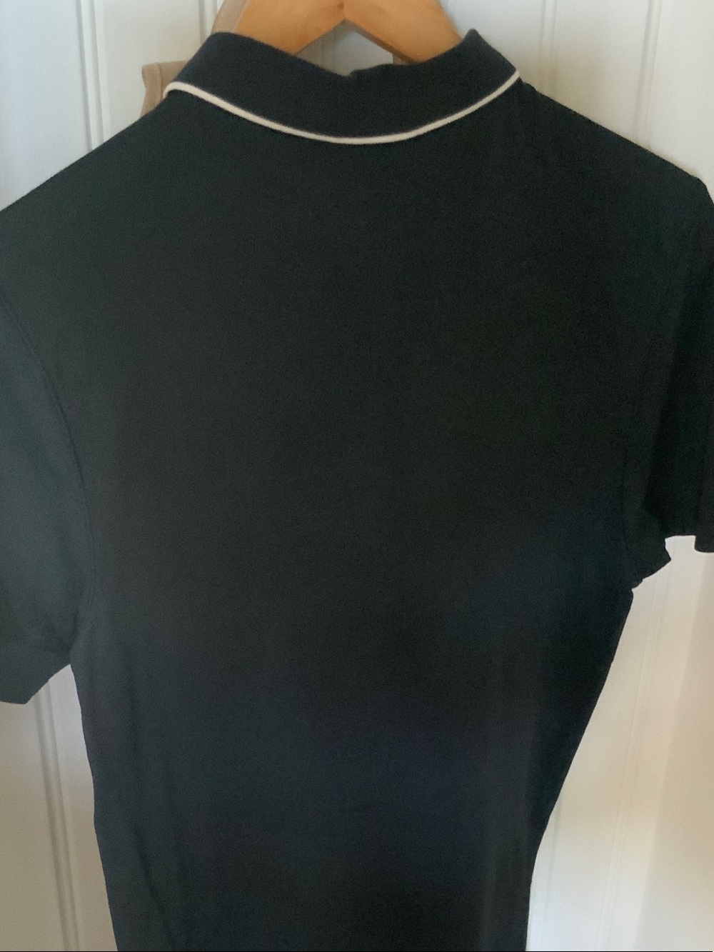 Men’s Wilson Black Tennis Polo with White Trim - Picture 3 of 3